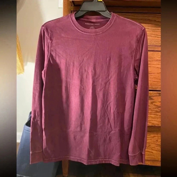 American Eagle Outfitters Other - AE american eagle AEO long sleeve t-shirt size small adult unisex maroon